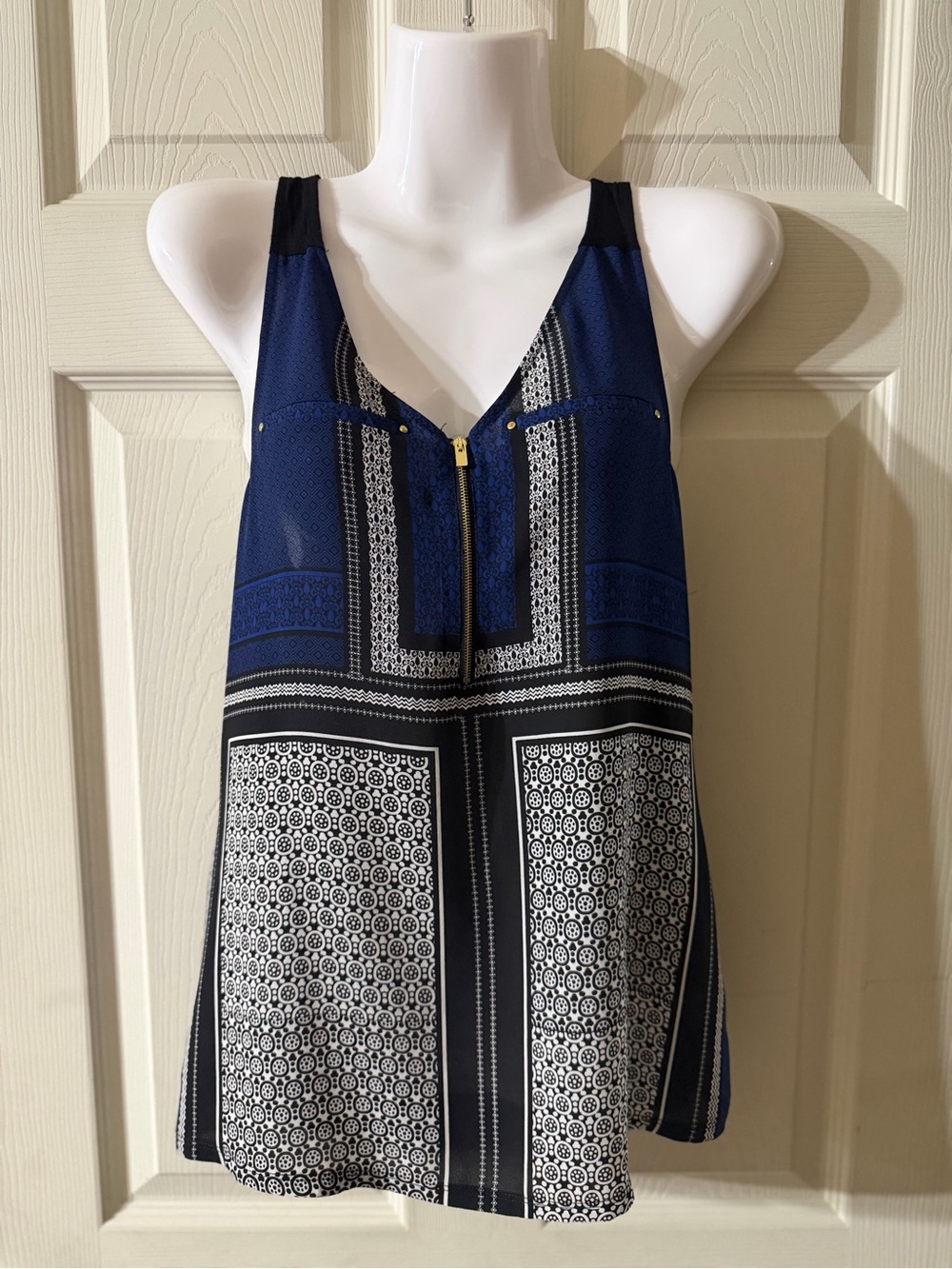 Express Navy and Black Patterned V-Neck Zip Front Tank